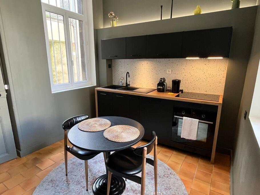 Appartement Au Coeur De Caen Luaran gambar